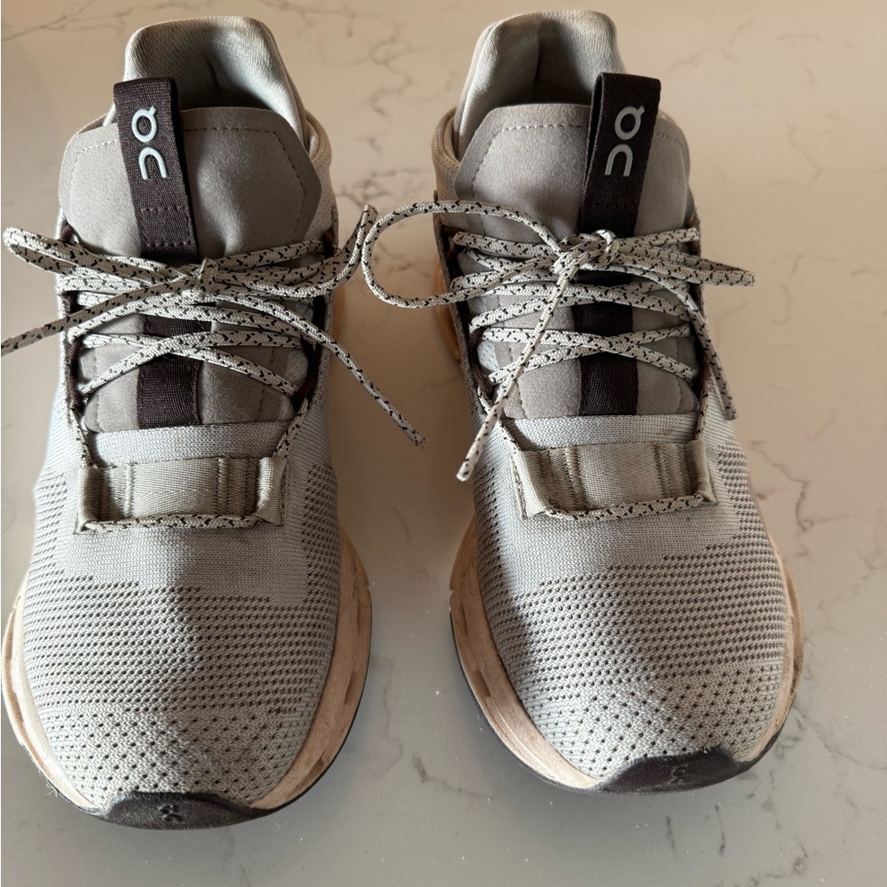 ON Women's Athletic Shoes - Gray